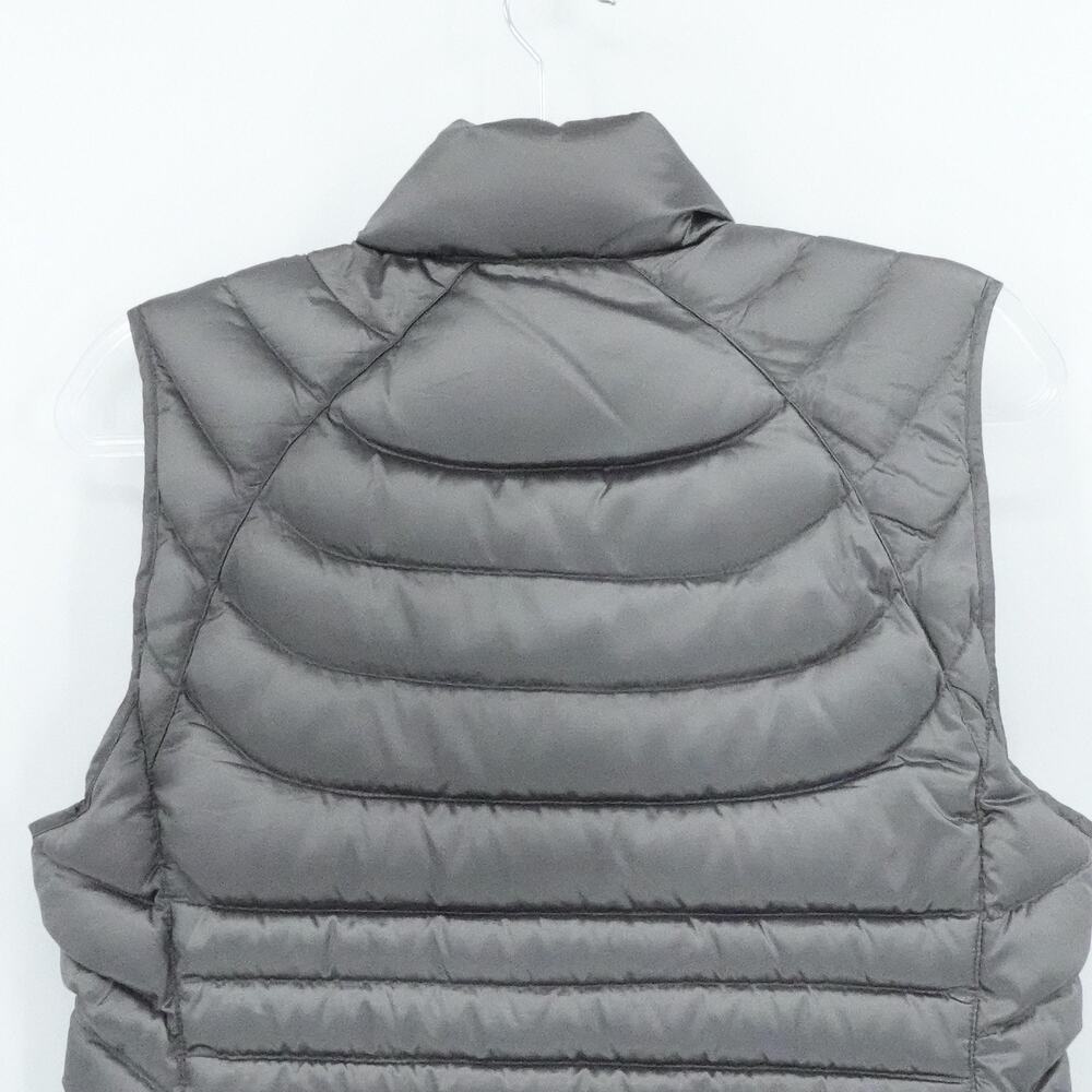Bernardo Vest Womens‎ Medium Gray Goose Down Packable Lightweight Puffer Jacket - Picture 6 of 11
